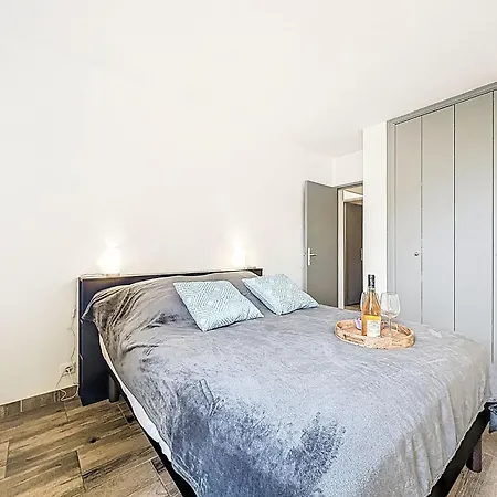 Apartament Les Marines De L'airan By Interhome